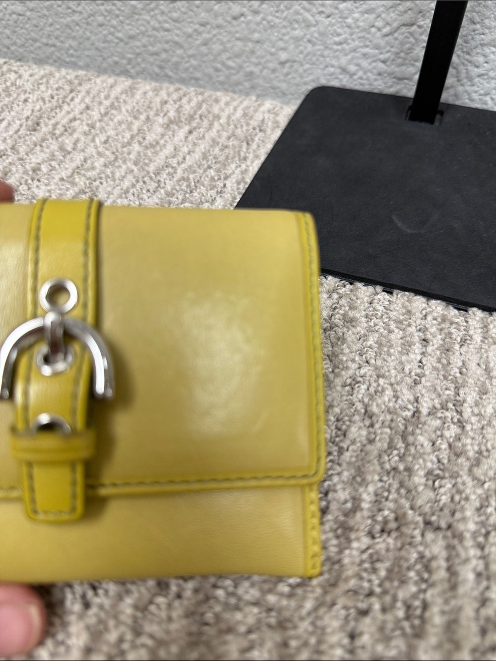Vintage Coach Yellow Leather SoHo Buckle-Front Wallet - Picture 2 of 10